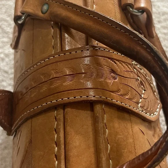🪸 VINTAGE MR Canoa Industria Argentina Hand Tooled Leather Purse Suitcase Doc… - Picture 3 of 12